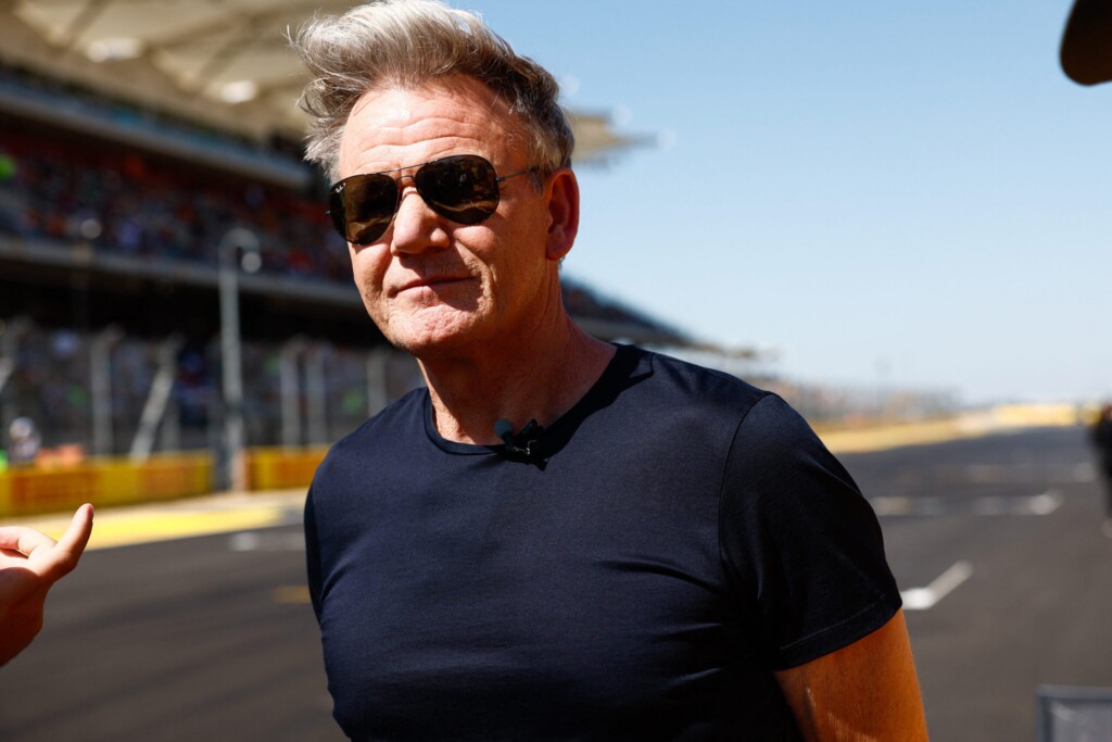 Gordon Ramsay arbore une cicatrice notable sous l’oreille après une opération pour un cancer de la peau Gordon Ramsay arbore une cicatrice notable sous l’oreille après une opération pour un cancer de la peau