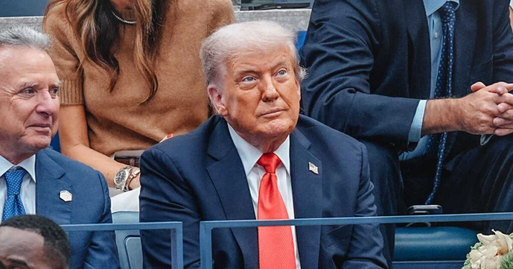 Trump se félicite de l’annulation d’une cérémonie pour Tom Hanks, disant qu’il n’a pas besoin de woke Trump se félicite de l’annulation d’une cérémonie pour Tom Hanks, disant qu’il n’a pas besoin de woke