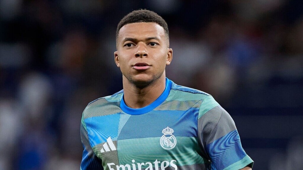 À 26 ans, Kylian Mbappé est confronté à une malédiction inquiétante, des révélations surgissent À 26 ans, Kylian Mbappé est confronté à une malédiction inquiétante, des révélations surgissent