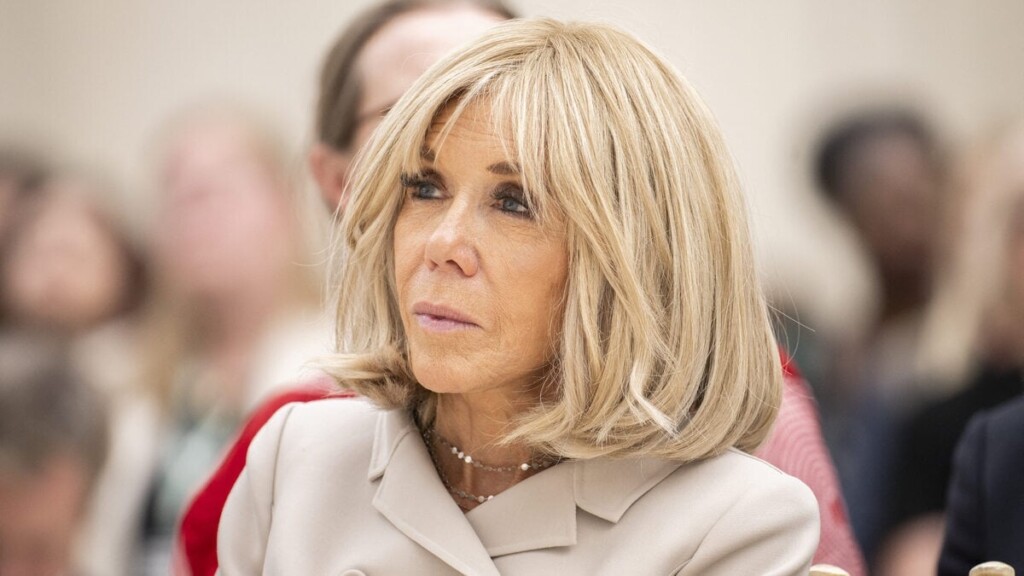 D’anciens élèves de Brigitte Macron dévoilent tout sur son attitude en classe D’anciens élèves de Brigitte Macron dévoilent tout sur son attitude en classe
