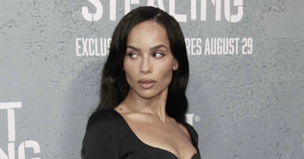 Zoë Kravitz, après sa rupture avec Channing Tatum, aperçue en Italie avec le chanteur Harry Styles Zoë Kravitz, après sa rupture avec Channing Tatum, aperçue en Italie avec le chanteur Harry Styles
