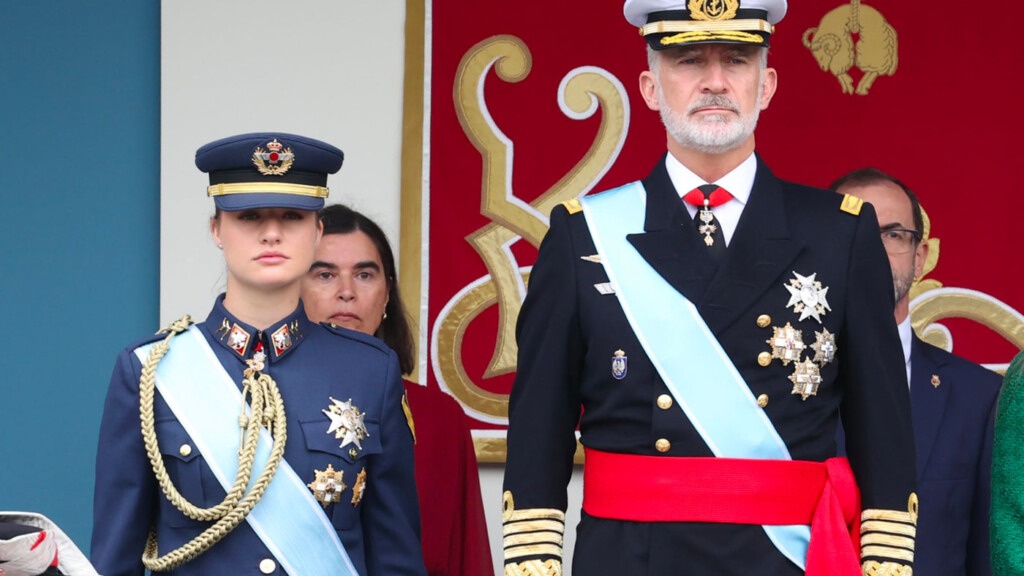 La princesse Leonor porte l’uniforme de l’armée de l’air pour la fête nationale La princesse Leonor porte l’uniforme de l’armée de l’air pour la fête nationale