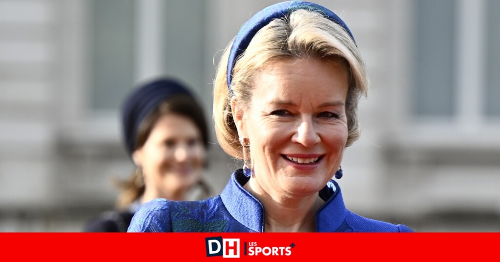 La reine Mathilde choisit Armani pour honorer l’Italie pendant la visite du président italien La reine Mathilde choisit Armani pour honorer l’Italie pendant la visite du président italien