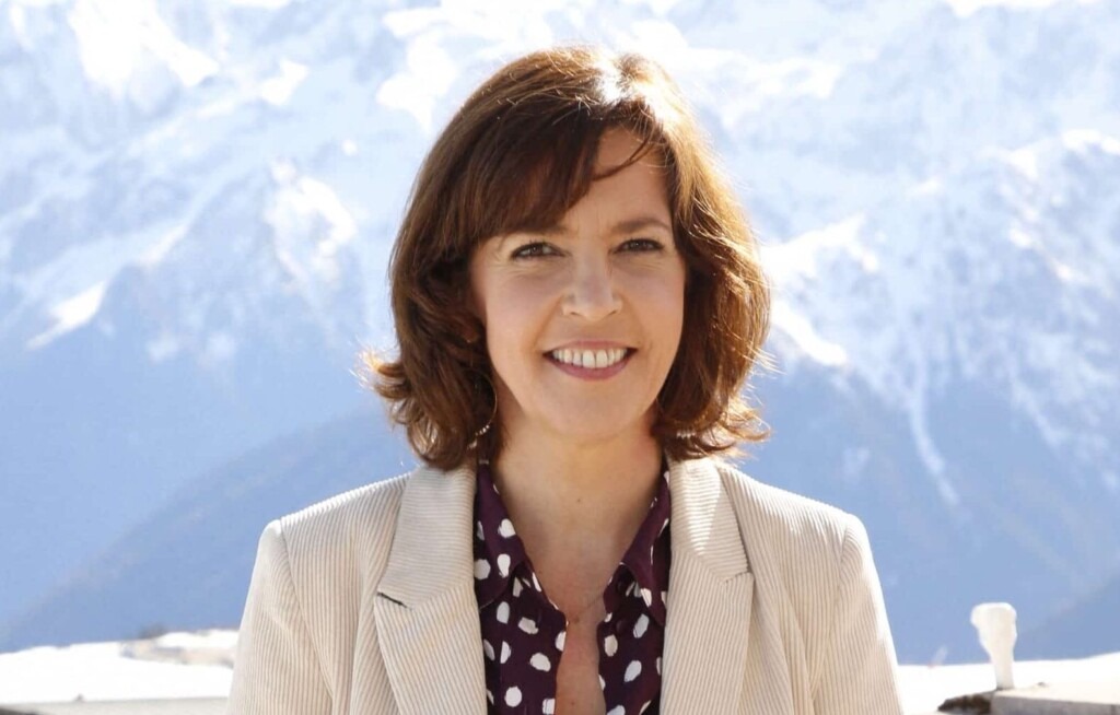 Nathalie Renoux de M6 a présenté des excuses en direct au journal télévisé pour une erreur Nathalie Renoux de M6 a présenté des excuses en direct au journal télévisé pour une erreur