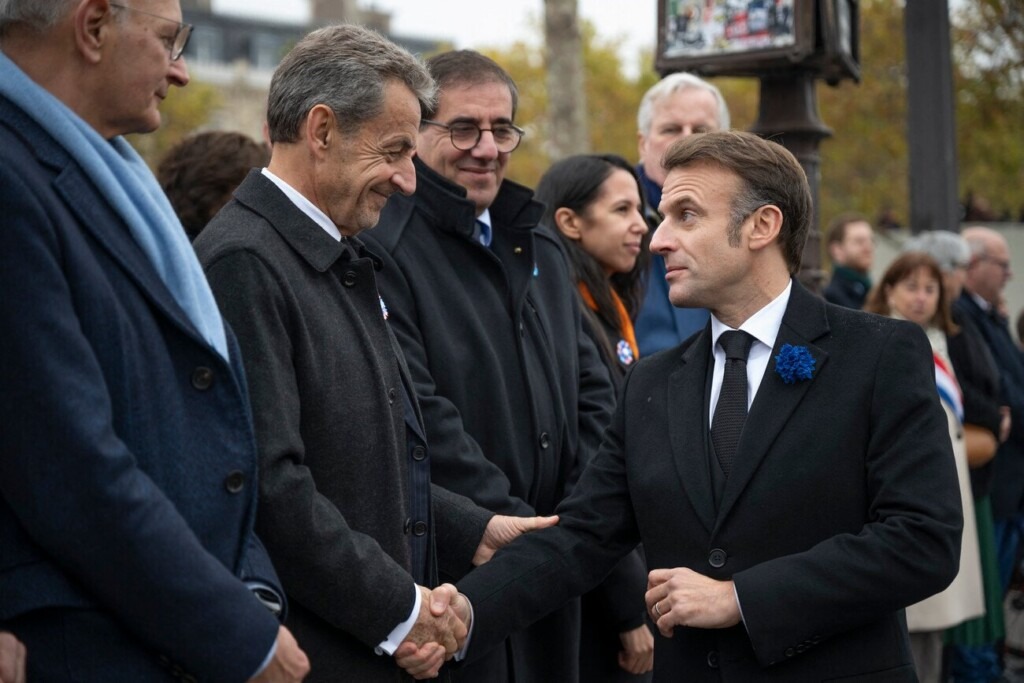 Nicolas Sarkozy organise une fête d’adieu avant sa détention, avec un proche d’Emmanuel Macron Nicolas Sarkozy organise une fête d’adieu avant sa détention, avec un proche d’Emmanuel Macron