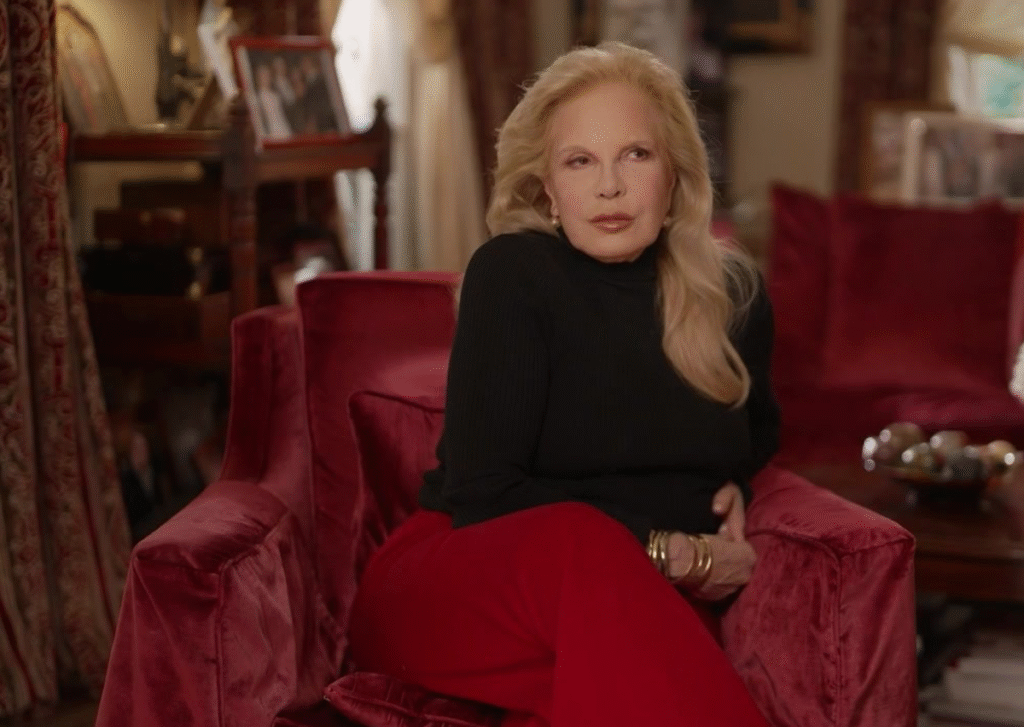 Sylvie Vartan raconte sa surprise : Johnny Hallyday se roulait par terre Sylvie Vartan raconte sa surprise : Johnny Hallyday se roulait par terre