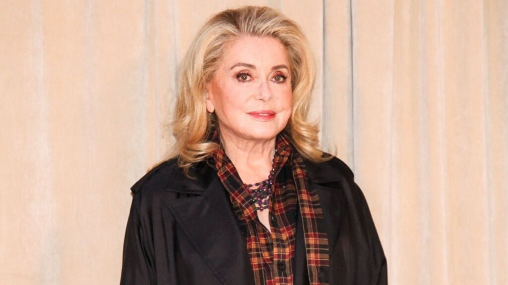 Catherine Deneuve, 82 ans, parle librement de ce sujet complexe : peu ont su… Catherine Deneuve, 82 ans, parle librement de ce sujet complexe : peu ont su…