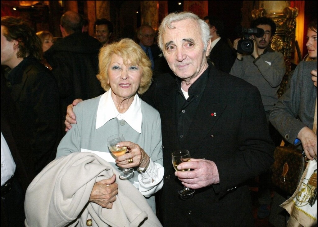Charles Aznavour a perdu sa sœur Aïda, avec qui il avait une relation très proche Charles Aznavour a perdu sa sœur Aïda, avec qui il avait une relation très proche