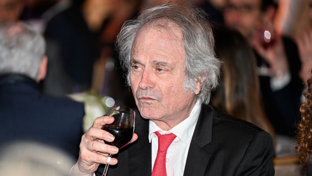 Franz-Olivier Giesbert, furieux, critique la banlieue : J’aime la France, redécouvrons-la Franz-Olivier Giesbert, furieux, critique la banlieue : J’aime la France, redécouvrons-la
