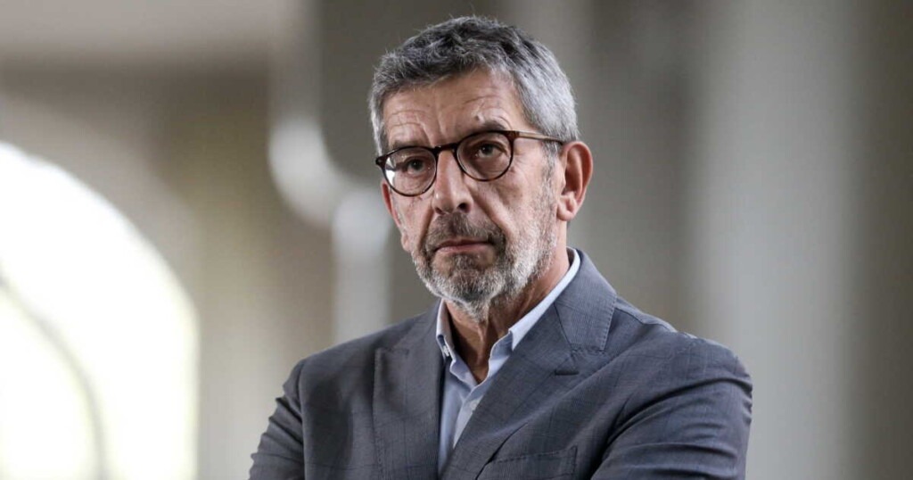 Michel Cymes se souvient de ses débuts télévisés et de sa convocation par l’Ordre des médecins Michel Cymes se souvient de ses débuts télévisés et de sa convocation par l’Ordre des médecins