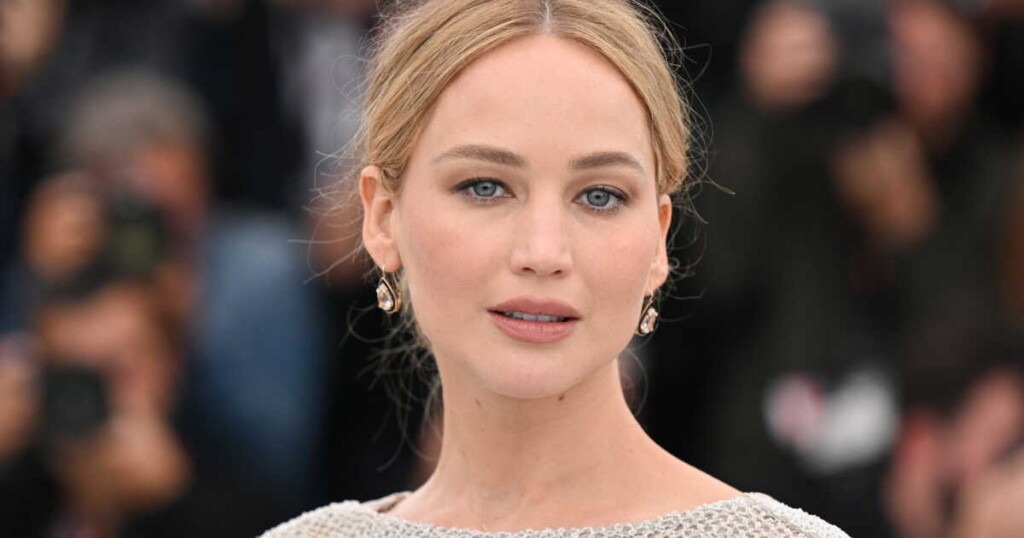 Jennifer Lawrence évoque sa chirurgie mammaire : après mon deuxième enfant, tout a changé Jennifer Lawrence évoque sa chirurgie mammaire : après mon deuxième enfant, tout a changé