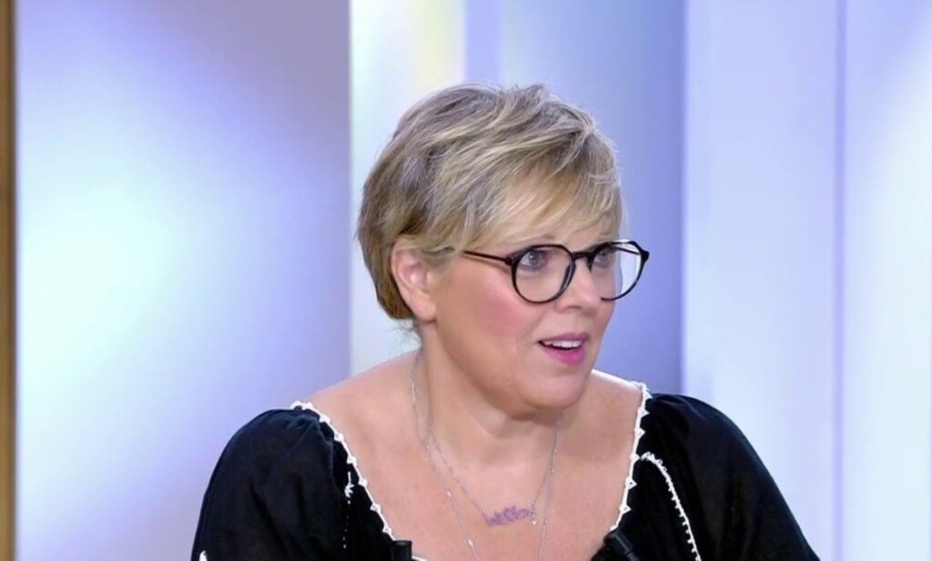 Je suis fière d’avoir contribué, même involontairement, à Je suis fière d’avoir contribué, même involontairement, à