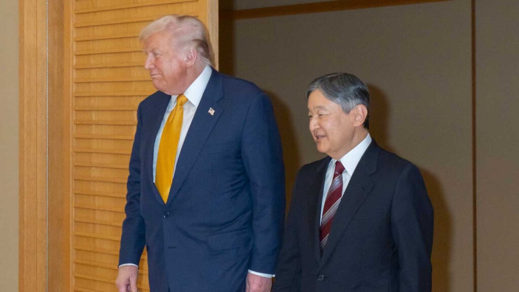 L’empereur du Japon accueille Donald Trump pendant sa visite à Tokyo L’empereur du Japon accueille Donald Trump pendant sa visite à Tokyo