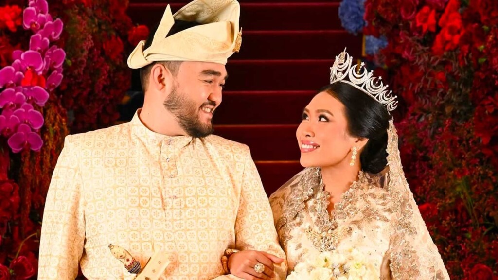Le prince héritier du Selangor fête son mariage vêtu d’une somptueuse tenue dorée symbolique Le prince héritier du Selangor fête son mariage vêtu d’une somptueuse tenue dorée symbolique