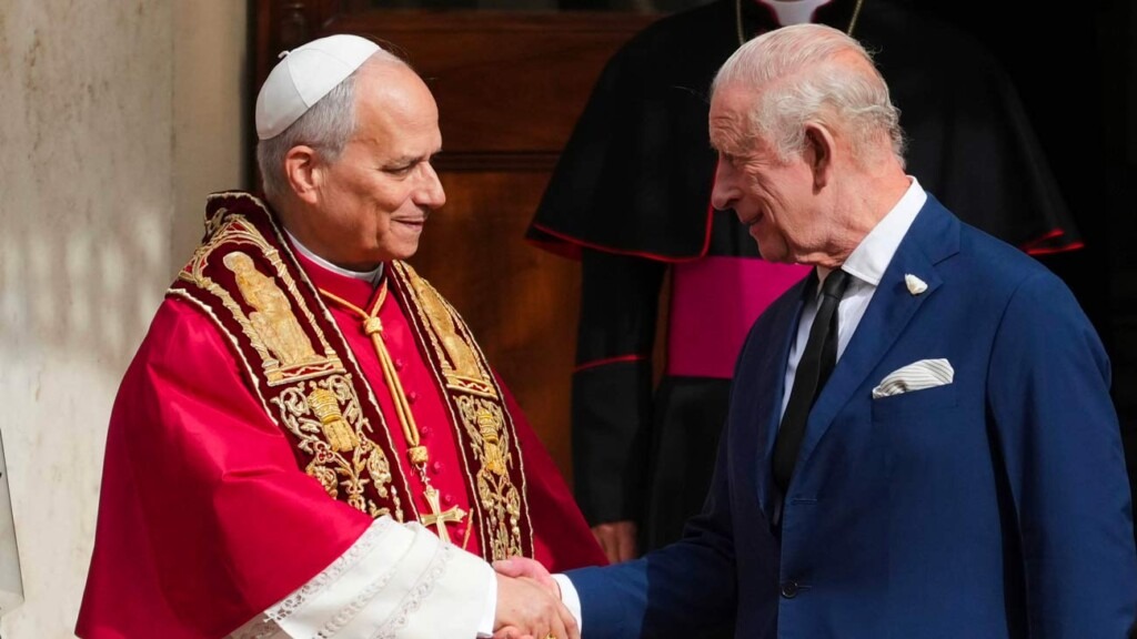 Un roi britannique et le pape prient ensemble pour l’environnement, une première en 500 ans Un roi britannique et le pape prient ensemble pour l’environnement, une première en 500 ans