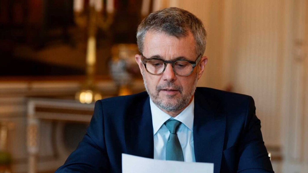 Le roi Frederik X accueille personnellement 77 Danois souhaitant le rencontrer Le roi Frederik X accueille personnellement 77 Danois souhaitant le rencontrer