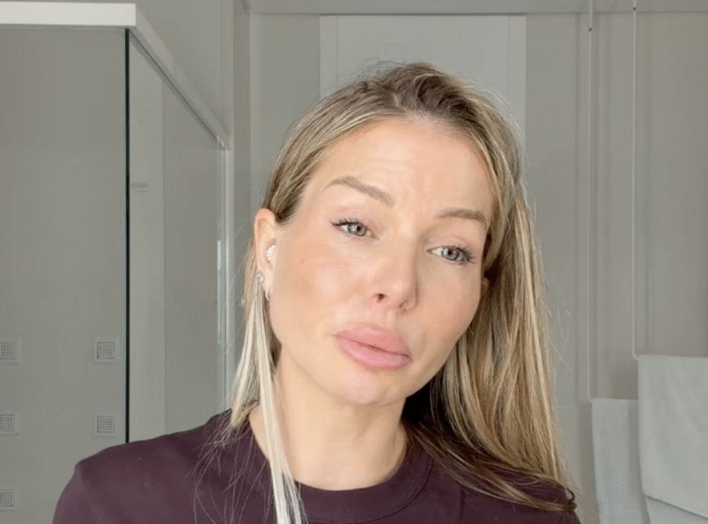 Jessica Thivenin raconte les 10 jours marquants de sa vie avec Thibault Garcia, entre ventes et départs rapides Jessica Thivenin raconte les 10 jours marquants de sa vie avec Thibault Garcia, entre ventes et départs rapides
