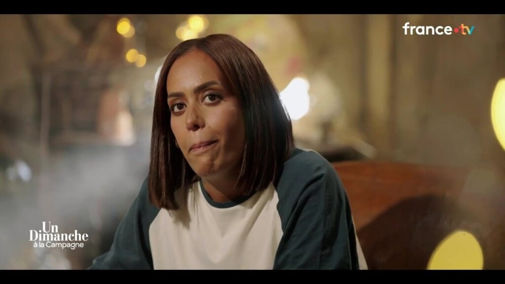 Amel Bent en pleurs : elle parle de l’année la plus éprouvante de sa vie Amel Bent en pleurs : elle parle de l’année la plus éprouvante de sa vie