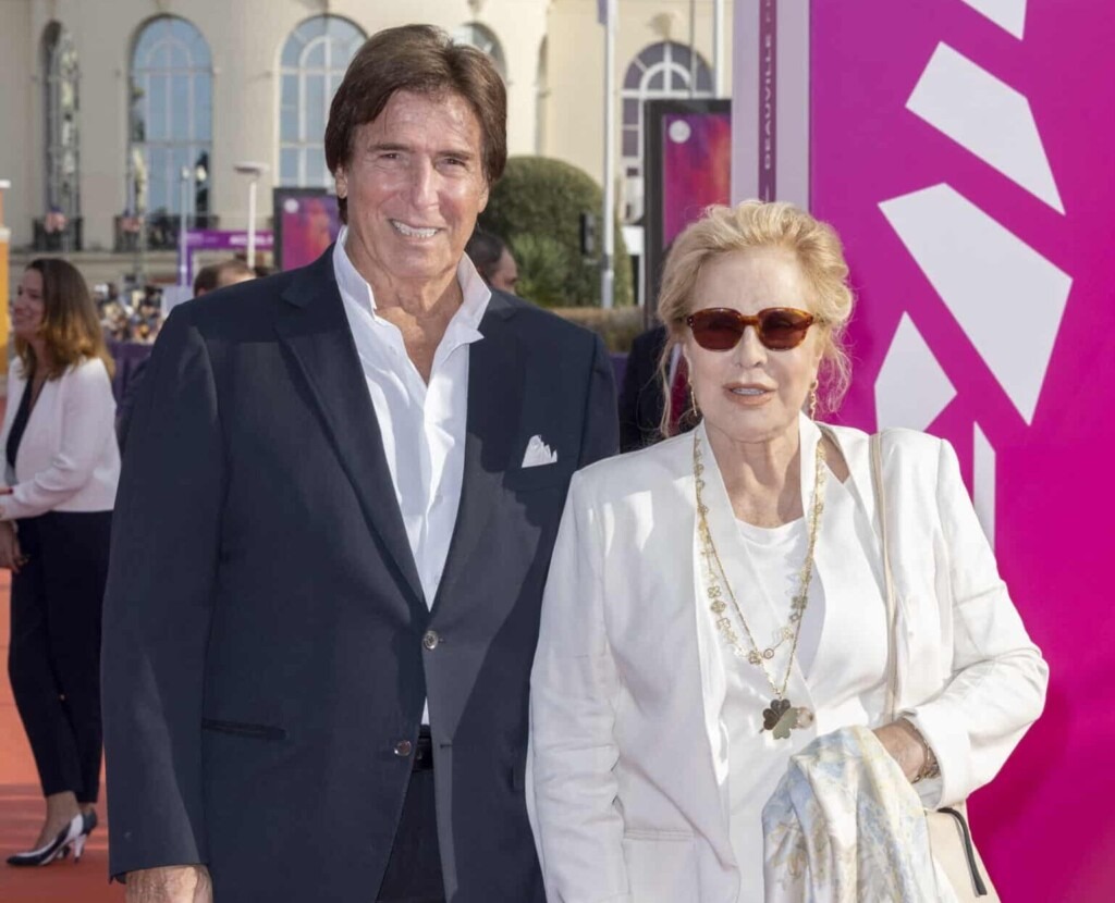 Sylvie Vartan : son mari conduit d’urgence à l’hôpital Sylvie Vartan : son mari conduit d’urgence à l’hôpital
