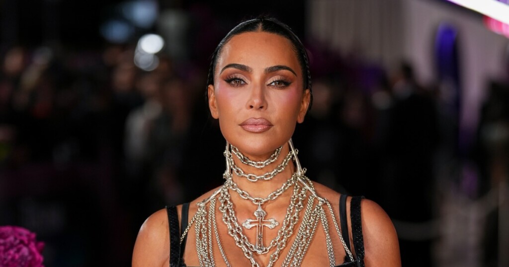 Notre avis sur All’s Fair avec Kim Kardashian : découvrez notre analyse Notre avis sur All’s Fair avec Kim Kardashian : découvrez notre analyse