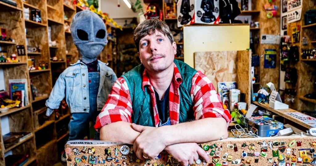 J’aime être la version moderne du magasin de village avec des jouets vintage chez Stuff, Bruxelles J’aime être la version moderne du magasin de village avec des jouets vintage chez Stuff, Bruxelles
