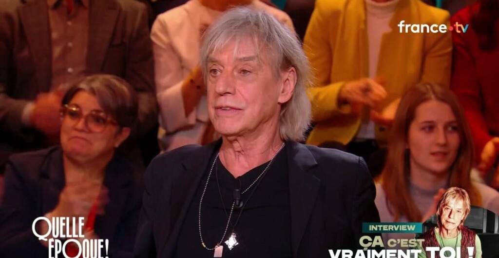 Jean-Louis Aubert choque dans Quelle époque en disant que sa mère a tué son animal de compagnie Jean-Louis Aubert choque dans Quelle époque en disant que sa mère a tué son animal de compagnie