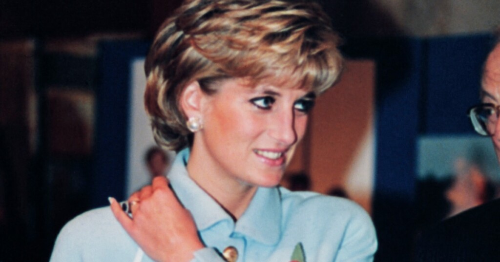 La statue de Lady Di rejoint le musée Grévin et suscite des critiques La statue de Lady Di rejoint le musée Grévin et suscite des critiques