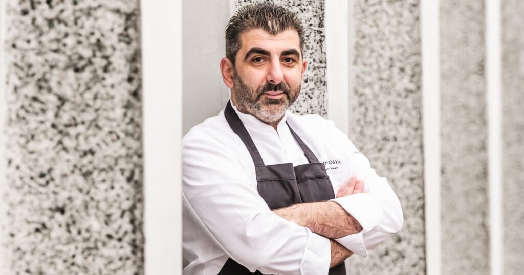 Karen Torosyan, élu chef de l’année par Gault & Millau, veut offrir un moment unique en un lieu vrai Karen Torosyan, élu chef de l’année par Gault & Millau, veut offrir un moment unique en un lieu vrai