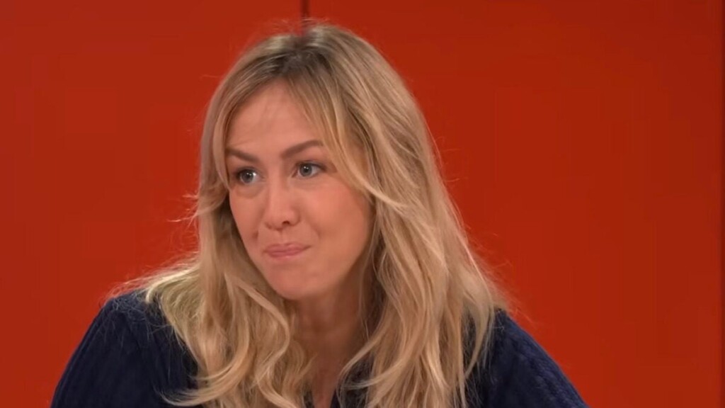 Enora Malagré parle de son couple : « Un jeune homme avec moi pour l’argent » Enora Malagré parle de son couple : « Un jeune homme avec moi pour l’argent »