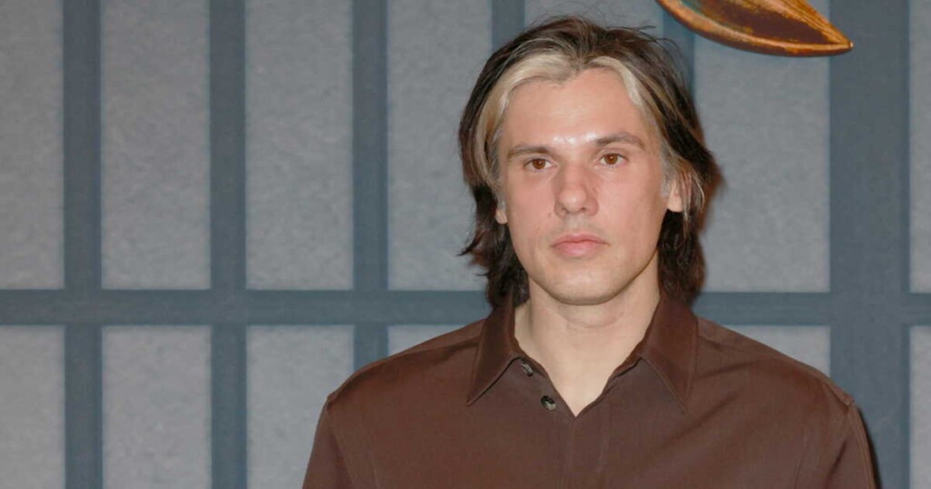 Orelsan victime d’une arnaque : le rappeur raconte avoir subi une fraude bancaire par message Orelsan victime d’une arnaque : le rappeur raconte avoir subi une fraude bancaire par message