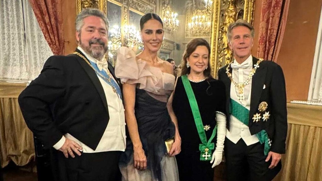 Le prince Emmanuel-Philibert nomme le grand-duc Georges et la princesse Victoria membres honoraires du Conseil sénatorial Le prince Emmanuel-Philibert nomme le grand-duc Georges et la princesse Victoria membres honoraires du Conseil sénatorial