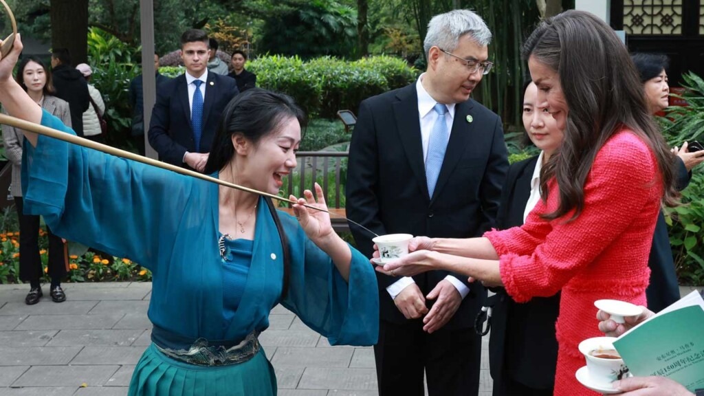 Le roi Felipe VI et la reine Letizia visitent Chengdu en Chine Le roi Felipe VI et la reine Letizia visitent Chengdu en Chine