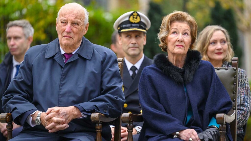 Le roi Harald V a rencontré la communauté norvégienne à Londres en hommage à son père et grand-père Le roi Harald V a rencontré la communauté norvégienne à Londres en hommage à son père et grand-père