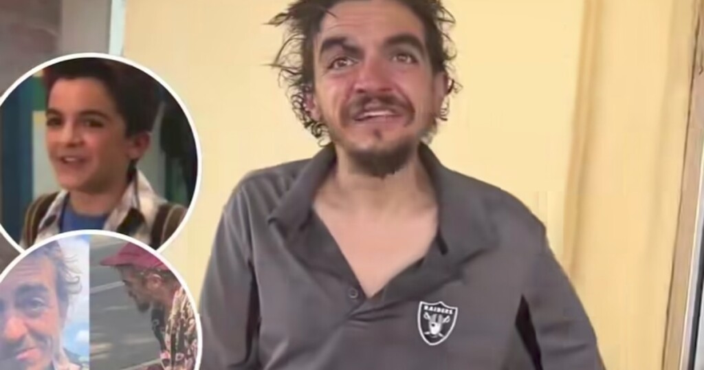 Un ancien enfant star de Nickelodeon, métamorphosé, se retrouve à la rue dans une vidéo virale Un ancien enfant star de Nickelodeon, métamorphosé, se retrouve à la rue dans une vidéo virale