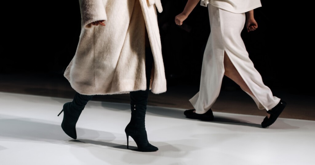 Voici les 5 tendances mode essentielles de cet hiver qui domineront partout Voici les 5 tendances mode essentielles de cet hiver qui domineront partout
