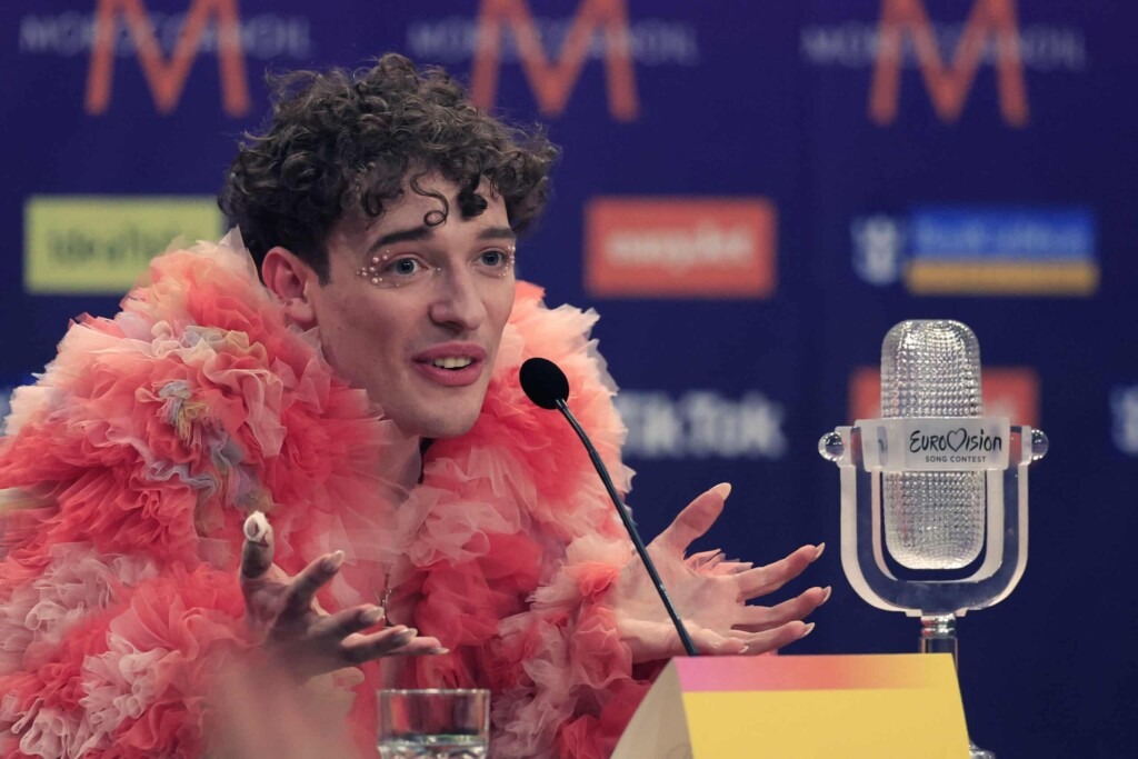 Eurovision : Nemo rend son trophée 2024 pour protester contre la participation d’Israël Eurovision : Nemo rend son trophée 2024 pour protester contre la participation d’Israël