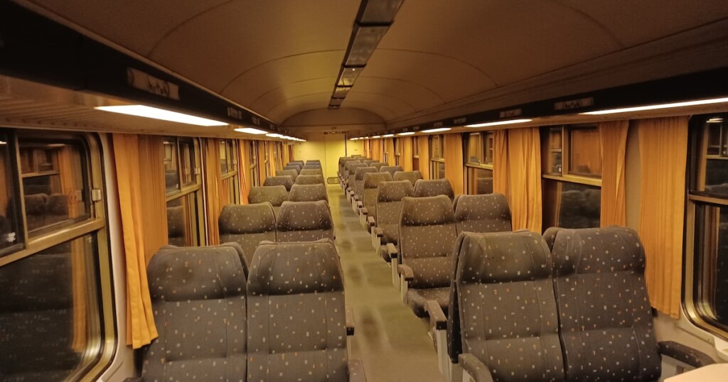 Ce train de Noël vous mène à l’un des plus beaux marchés de Noël d’Europe Ce train de Noël vous mène à l’un des plus beaux marchés de Noël d’Europe