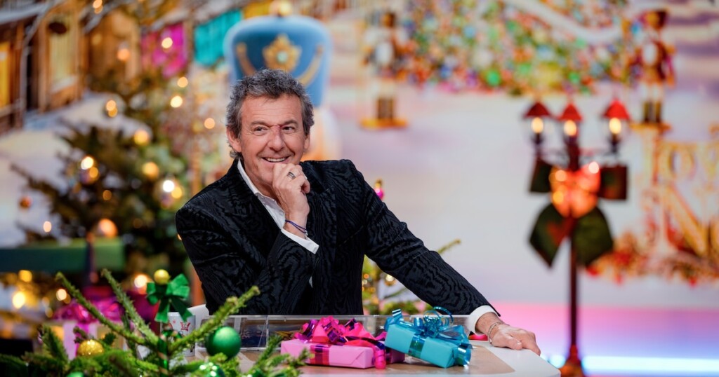 Jean-Luc Reichmann parle de la chanteuse qui a cité les Douze Coups de Midi dans une chanson Jean-Luc Reichmann parle de la chanteuse qui a cité les Douze Coups de Midi dans une chanson