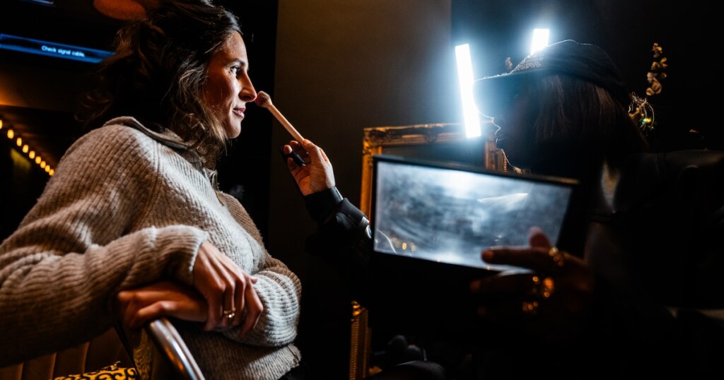Conseils d’experts pour réussir votre coiffure et maquillage de fête Conseils d’experts pour réussir votre coiffure et maquillage de fête