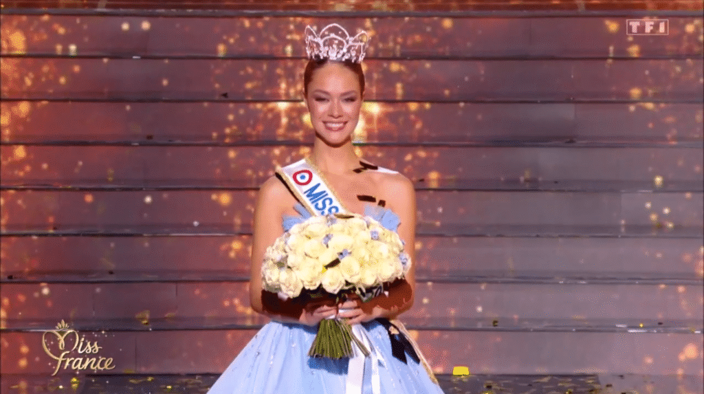 Miss Tahiti est couronnée Miss France 2026 et reste l’ambassadrice de ce titre Miss Tahiti est couronnée Miss France 2026 et reste l’ambassadrice de ce titre