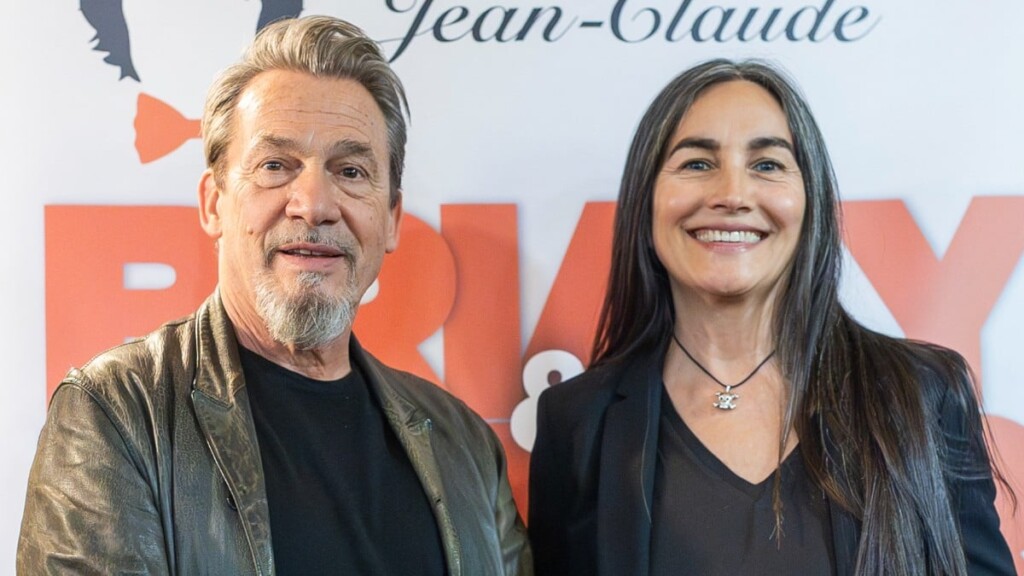 Florent Pagny fête Noël avec Azucena et leur fille : combien coûte un repas dans leur restaurant ? Florent Pagny fête Noël avec Azucena et leur fille : combien coûte un repas dans leur restaurant ?