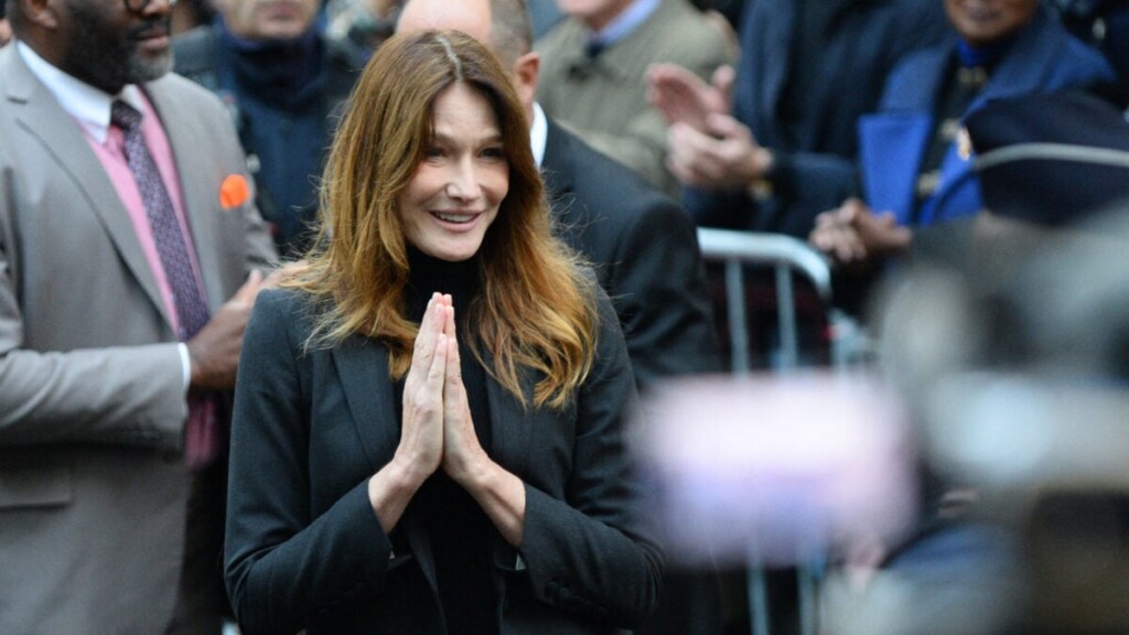 Carla Bruni partage une merveilleuse nouvelle après son diagnostic de cancer Carla Bruni partage une merveilleuse nouvelle après son diagnostic de cancer