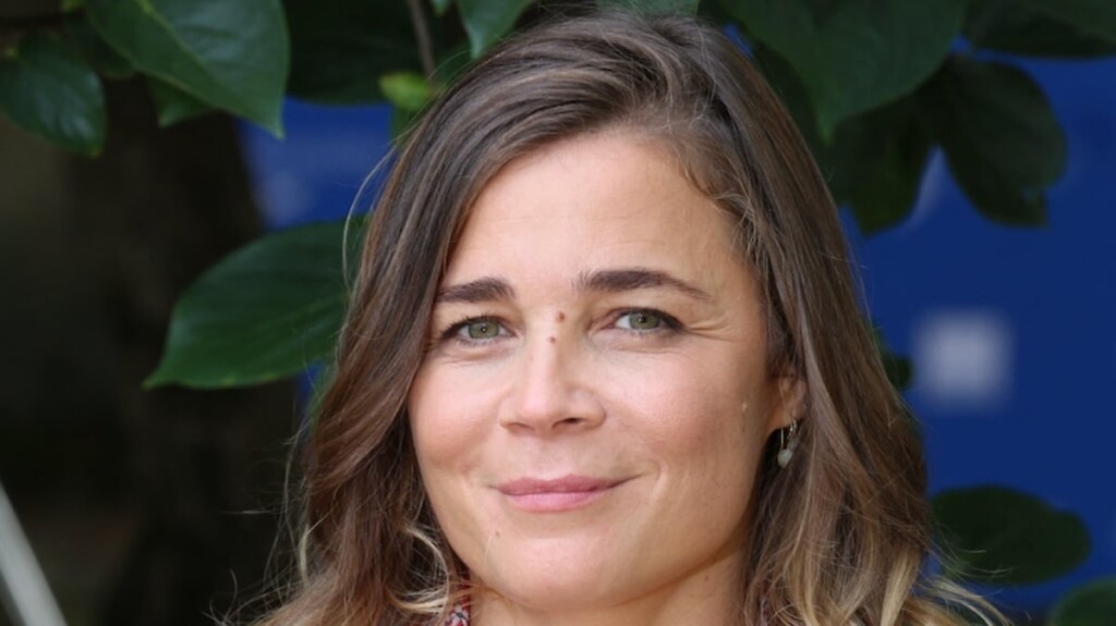 Elle a trouvé refuge dans une forêt reculée de Seine-et-Marne, vivant en ermite Elle a trouvé refuge dans une forêt reculée de Seine-et-Marne, vivant en ermite