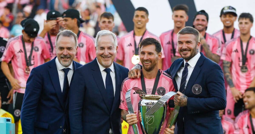 David Beckham, propriétaire, remporte la MLS et Victoria célèbre ce succès avec joie David Beckham, propriétaire, remporte la MLS et Victoria célèbre ce succès avec joie