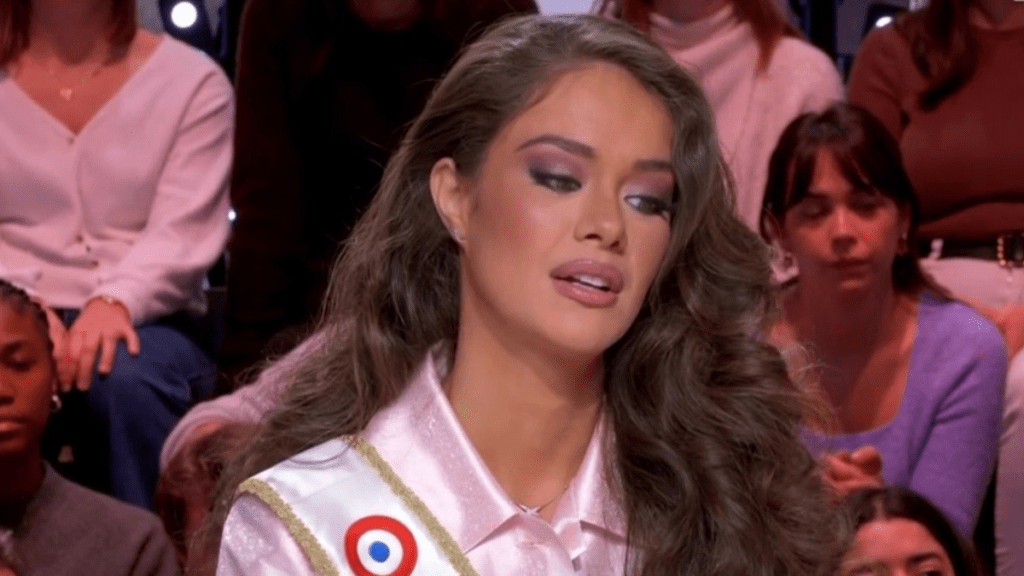 Hinaupoko Devèze, Miss France 2026, aborde sans détour les polémiques liées au concours Hinaupoko Devèze, Miss France 2026, aborde sans détour les polémiques liées au concours