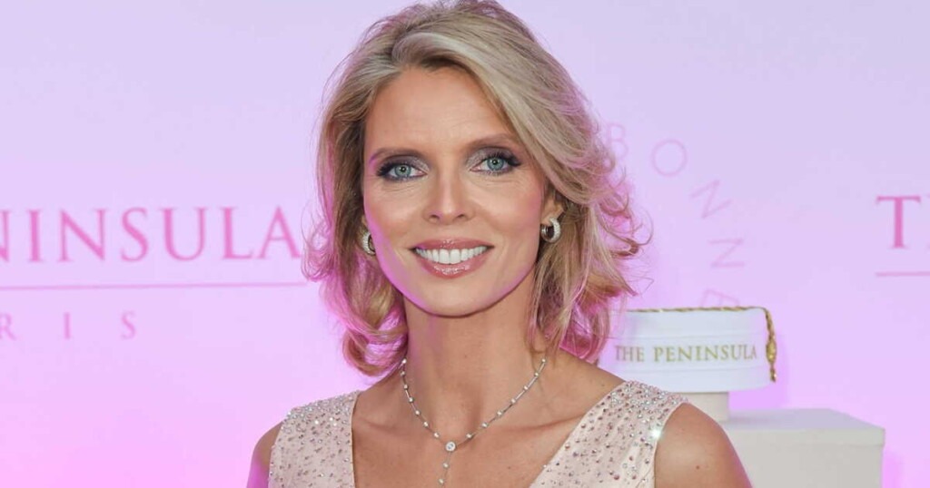 Sylvie Tellier explique pourquoi elle ne voyait pas Eve Gilles en Miss Univers et réagit aux critiques Sylvie Tellier explique pourquoi elle ne voyait pas Eve Gilles en Miss Univers et réagit aux critiques