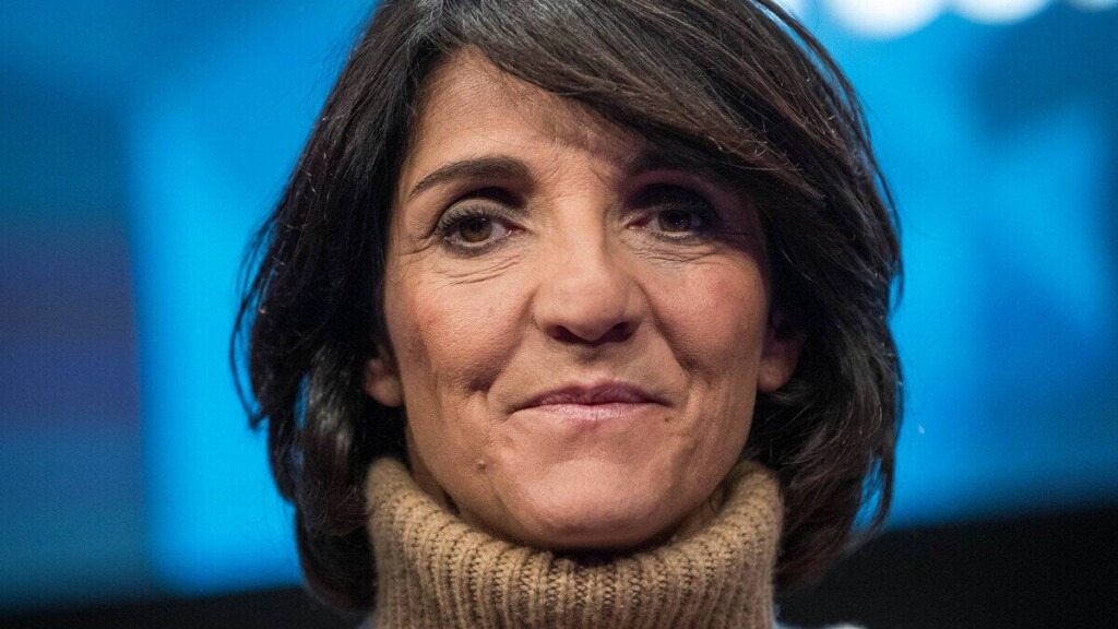 Florence Foresti parle de ses débuts marqués par une humiliation et un rejet qu’elle a surmontés Florence Foresti parle de ses débuts marqués par une humiliation et un rejet qu’elle a surmontés