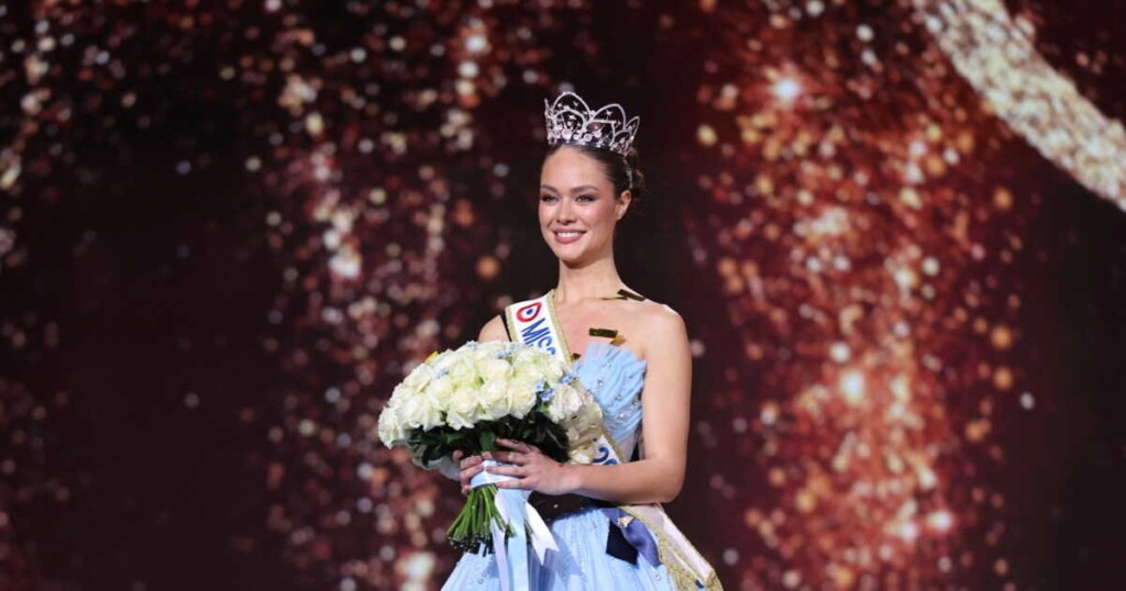 Hinaupoko Devèze : l’acteur français qui fait battre le cœur de Miss France 2026 Hinaupoko Devèze : l’acteur français qui fait battre le cœur de Miss France 2026