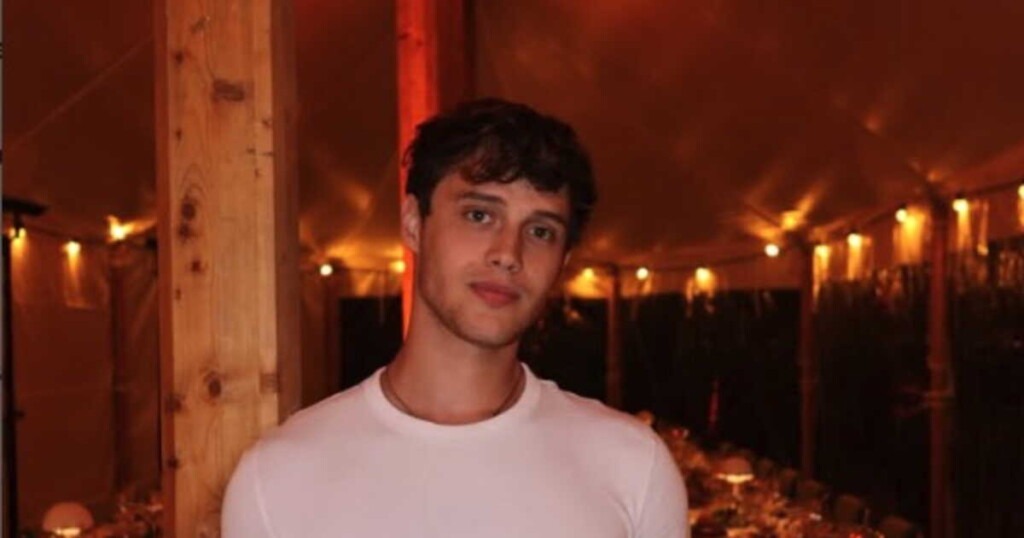 À 24 ans, Léo de Secret Story confie avoir combattu un cancer de la vessie et vécu dans le déni À 24 ans, Léo de Secret Story confie avoir combattu un cancer de la vessie et vécu dans le déni