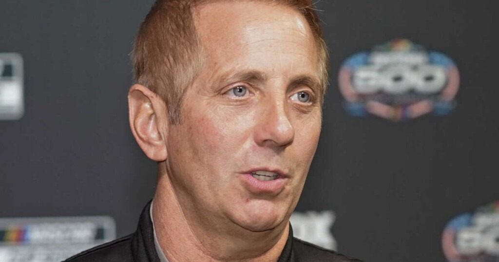 Greg Biffle, pilote de Nascar, meurt tragiquement avec sa famille dans un crash aérien à 55 ans Greg Biffle, pilote de Nascar, meurt tragiquement avec sa famille dans un crash aérien à 55 ans